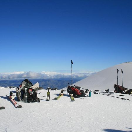 Вилла Rifugio Il Ginepro Dell'Etna Лингуаглосса Экстерьер фото